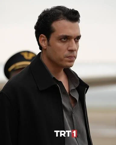 Ali Önsöz portresi